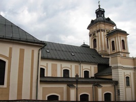 i na kostel sv.Kateřiny, nejstarší v městě