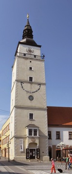 imposantní Městská (Bílá) věž