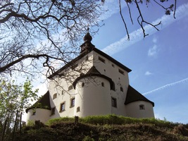 Celému městu i oběma hřbitovům