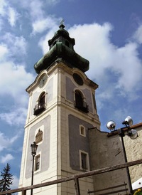 Zamáváme jeho věží (moc se k němu nehodí, že?)