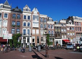 ale její kořeny v historii jsou zřejmé