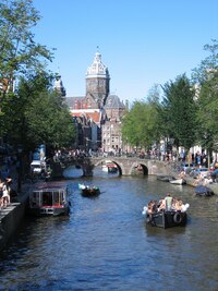 je to k autobusu č.197 ještě daleko