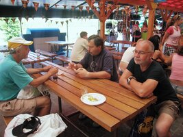 kde jsme však dlouho nevydrželi