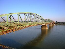 Večer ještě jdeme přes hraniční Alžbětin most