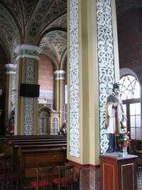 ale výzdobou sloupů