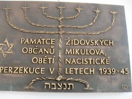 V r. 1938 zde žilo přes tři tisíce židů