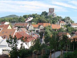 Vrch Kozí Hrádek s ruinou dělostřelecké tvrze