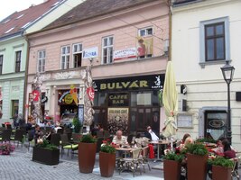 Bulvár na bulváru (Hviezdoslavově ulici)