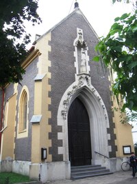 abych se záhy ocitl u kostelíka jiného -