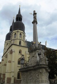 Sousoší sv.Josefa na Mikulášském náměstí,