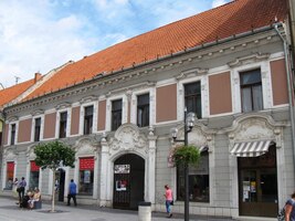 tohle už ale vypadá na grófský dom !