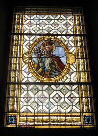 Styl vitráží je uherský,