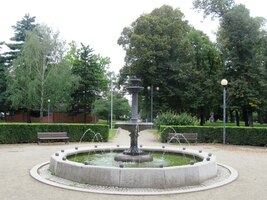 v břeclavském nádražním parku