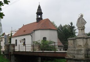 stopnul mladou dvojici,