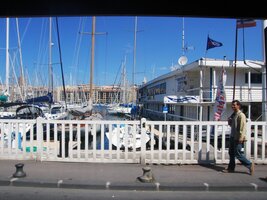 A zde je již starý přístav Vieux-Port