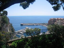 Klidná jsou i místní parková zákoutí